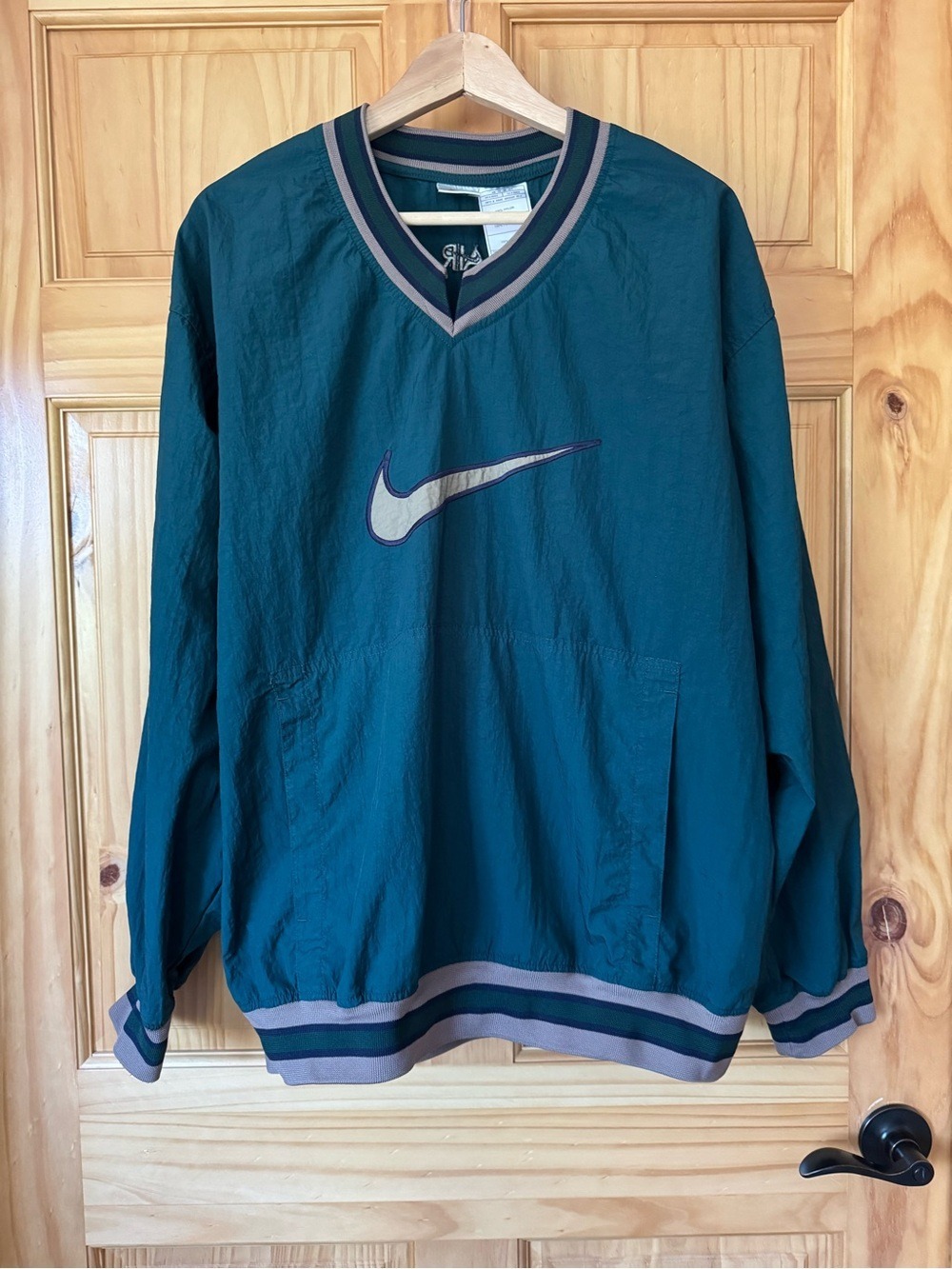Vintage 90’s Nike Air V-Neck Ribbed Knit Trim Pullover Windbreaker size large